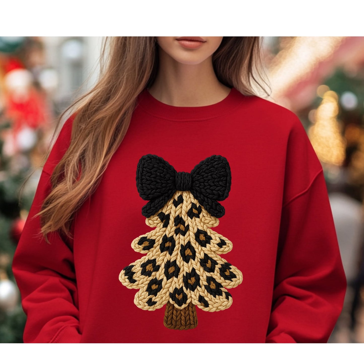 Leopard knit-look Christmas tree with black bow